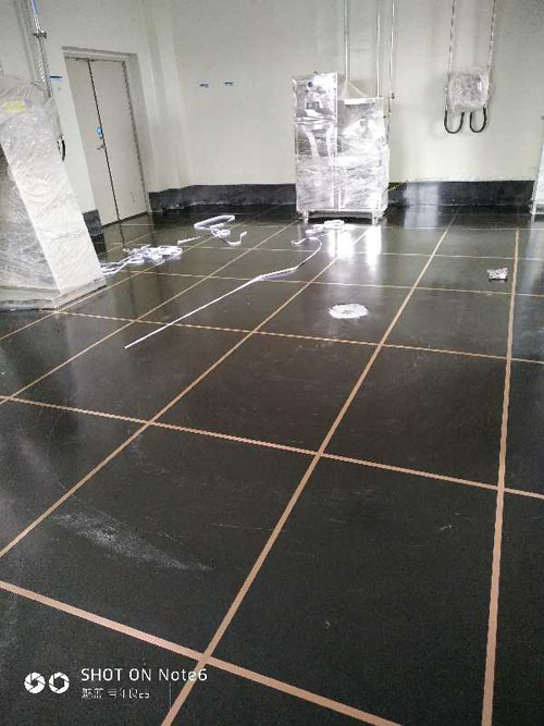 江西青峰藥業(yè)集團(tuán)原地面改造工程采用菲凡士高性能防腐、防靜電環(huán)氧地坪